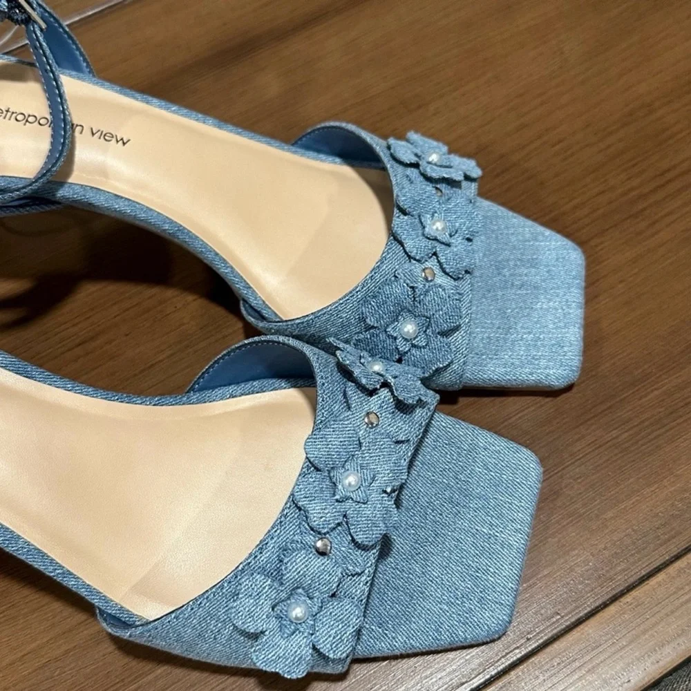 Denim Floral Kitten Heels Ankle Strap Sandals Size 7.5 Y2K Spring Cottagecore - Picture 3 of 6